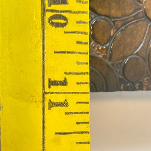 Handcrafted Floral Carved Wooden Storage Box with Hinged Lid and key Elegant Des - Picture 11 of 13